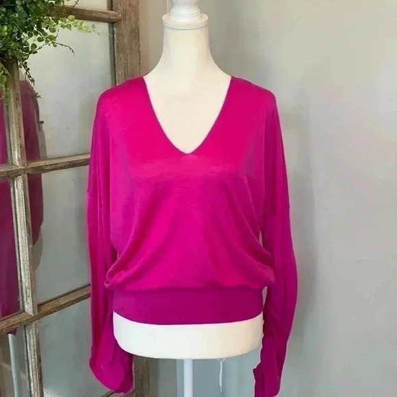 Dorothee Schumacher Drapy Fantasy V-Neck Fushia - Picture 1 of 7